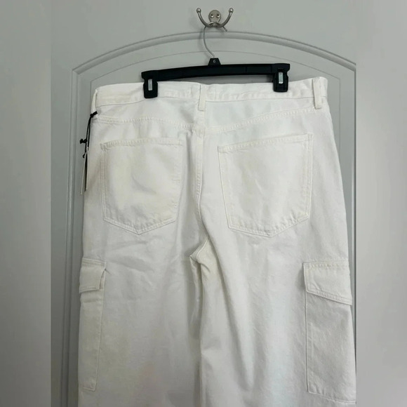 AGOLDE Minka High-Rise Wide-Leg Cargo Jeans
Milkshake Size 33 NWT - Picture 11 of 15